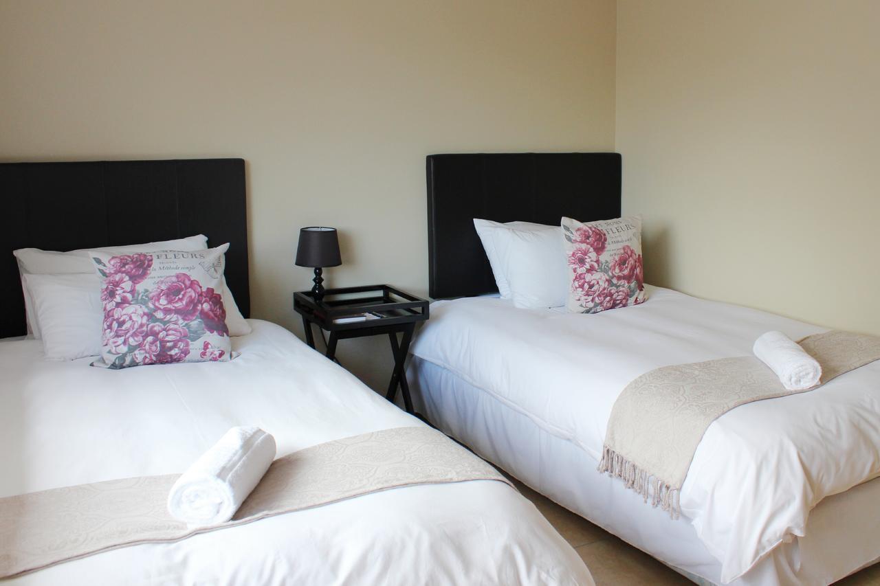 Smithland Guest Apartments Cape Town Bellville Exterior foto